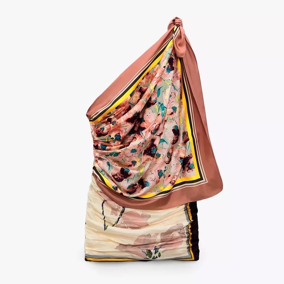 ❤️ Brand new gorgeous 2 piece set. - Picture 3 of 5